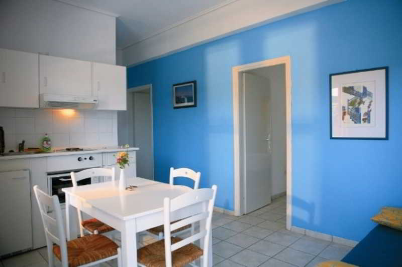 Daphne S Club  | Xylokastro | Peloponnese | Greece 9