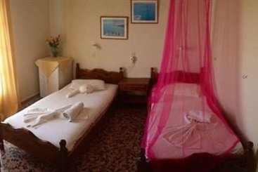 Livadaros Pension  | Karterados | Santorini | Greece 13