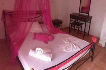 Livadaros Pension  | Karterados | Santorini | Greece 17