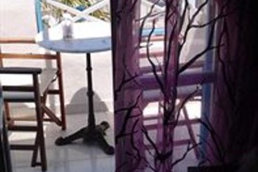 Livadaros Pension  | Karterados | Santorini | Greece 3