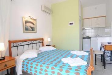 Hotel Villa Rose  | Fira | Santorini | Greece 14