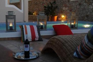 Hotel Villa Rose  | Fira | Santorini | Greece 18