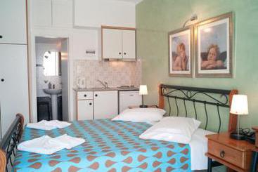 Hotel Villa Rose  | Fira | Santorini | Greece 2