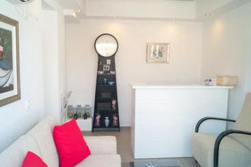 Hotel Villa Rose  | Fira | Santorini | Greece 6