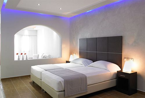 Splendour Resort  | Firostefani | Santorini | Greece 11