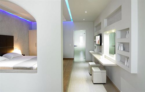 Splendour Resort  | Firostefani | Santorini | Greece 12