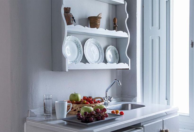 Nonis Apartments  | Fira | Santorini | Greece 11