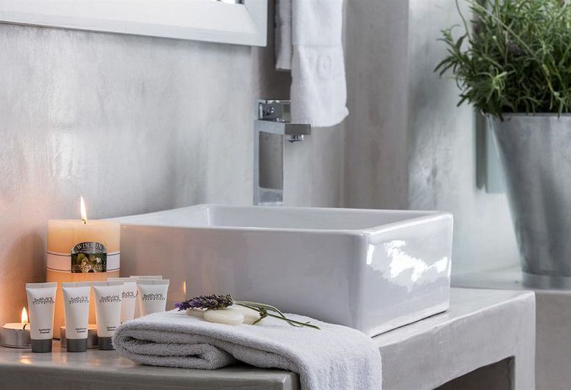 Nonis Apartments  | Fira | Santorini | Greece 9