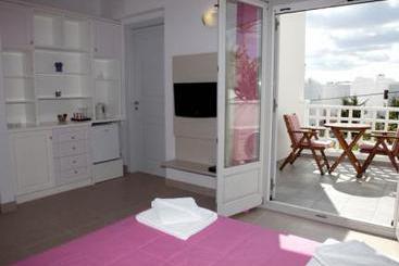 Hotel Atrium Villa  | Fira | Santorini | Greece 5