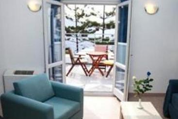 Hotel Atrium Villa  | Fira | Santorini | Greece 9