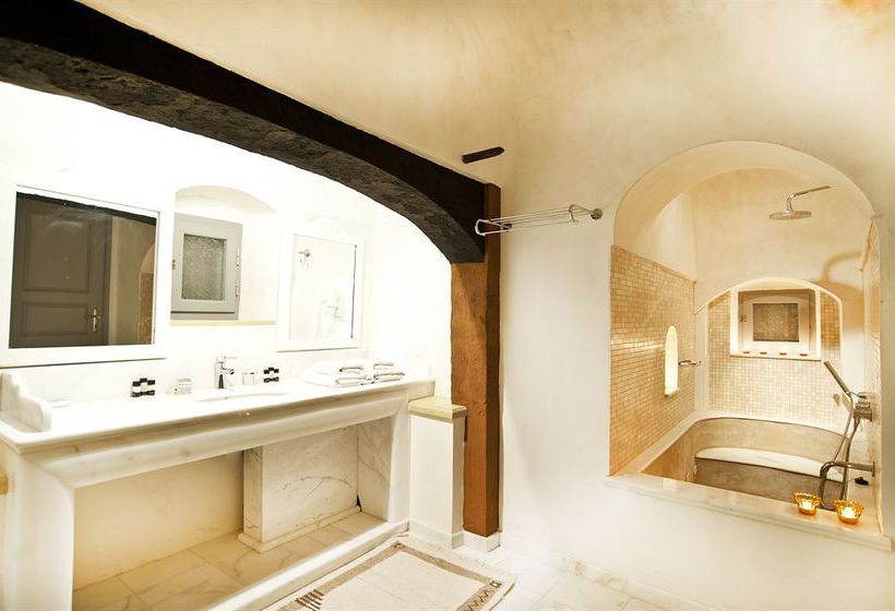 Hotel Markezinis Suites  | Messaria | Santorini | Greece 13