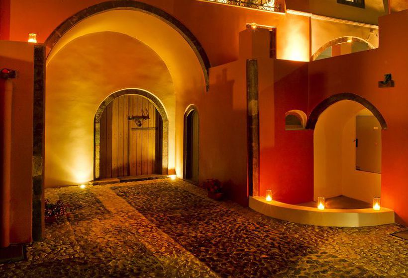 Hotel Markezinis Suites  | Messaria | Santorini | Greece 2