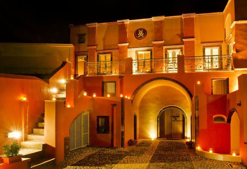 Hotel Markezinis Suites  | Messaria | Santorini | Greece 5