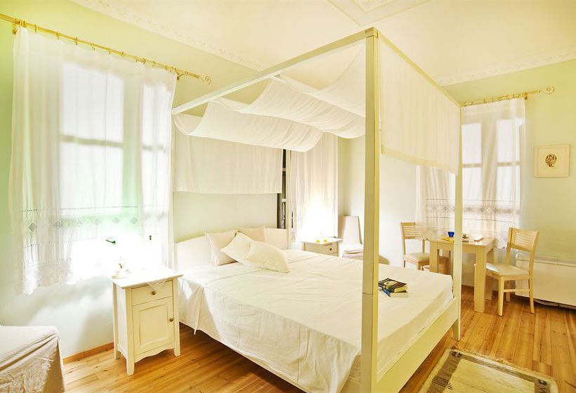 Hotel Markezinis Suites  | Messaria | Santorini | Greece 6