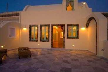 Santorini Luxury Villas  | Firostefani | Santorini | Greece 1