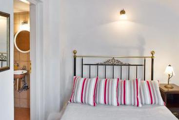 Mirabo Luxury Villas  | Firostefani | Santorini | Greece 4