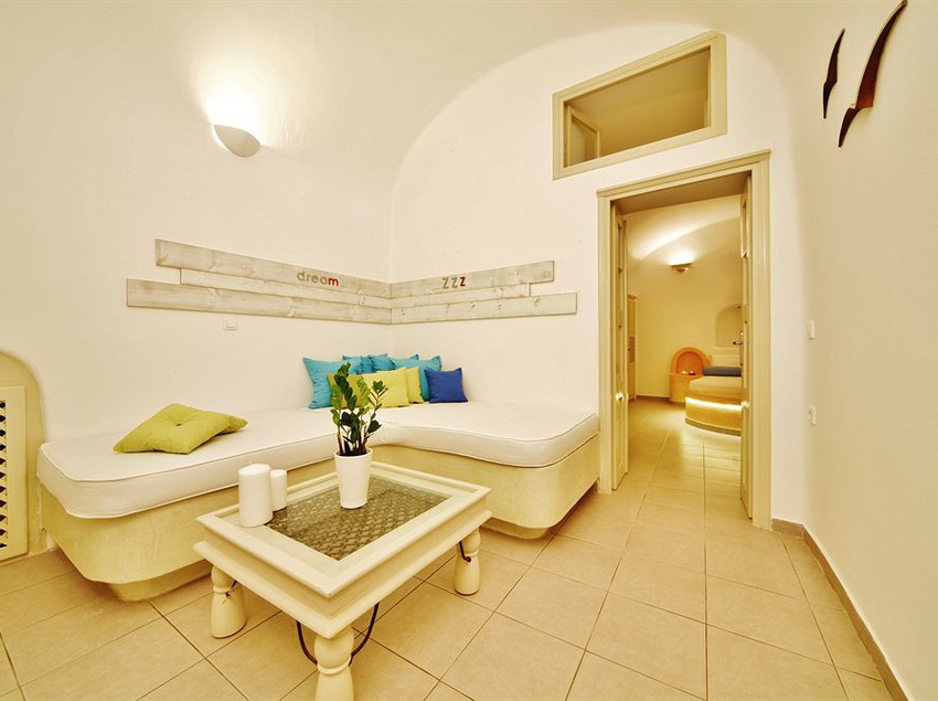Hotel Chroma Suites  | Oia | Santorini | Greece 13
