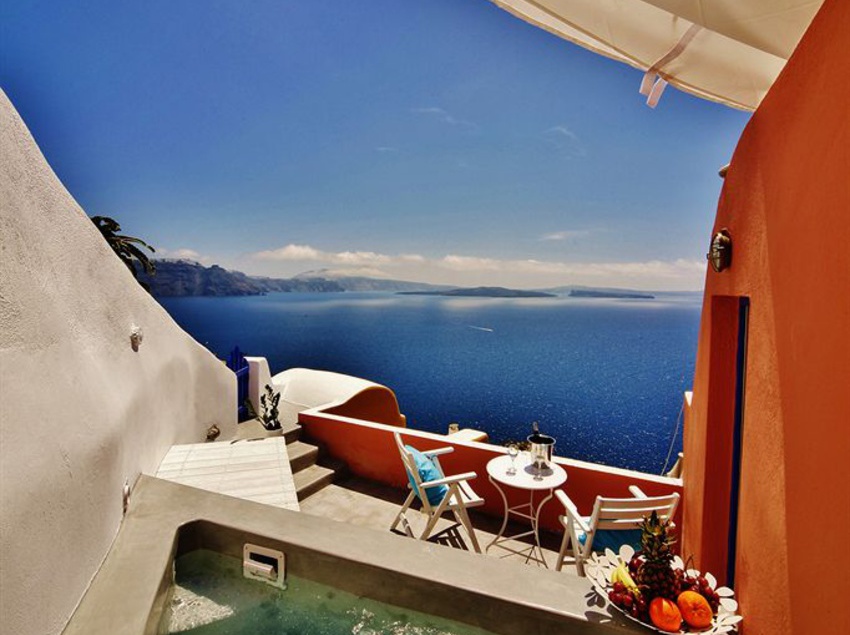 Hotel Chroma Suites  | Oia | Santorini | Greece 14