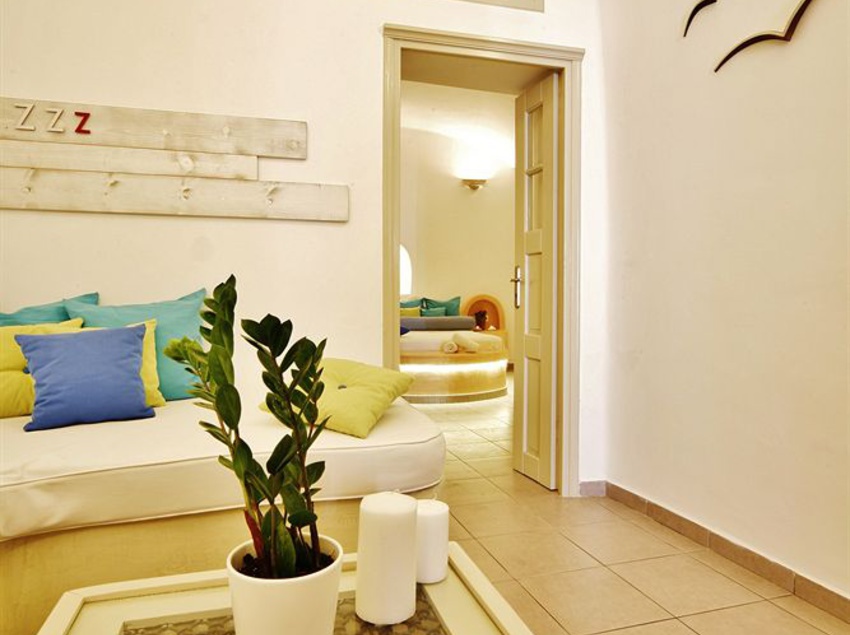 Hotel Chroma Suites  | Oia | Santorini | Greece 15