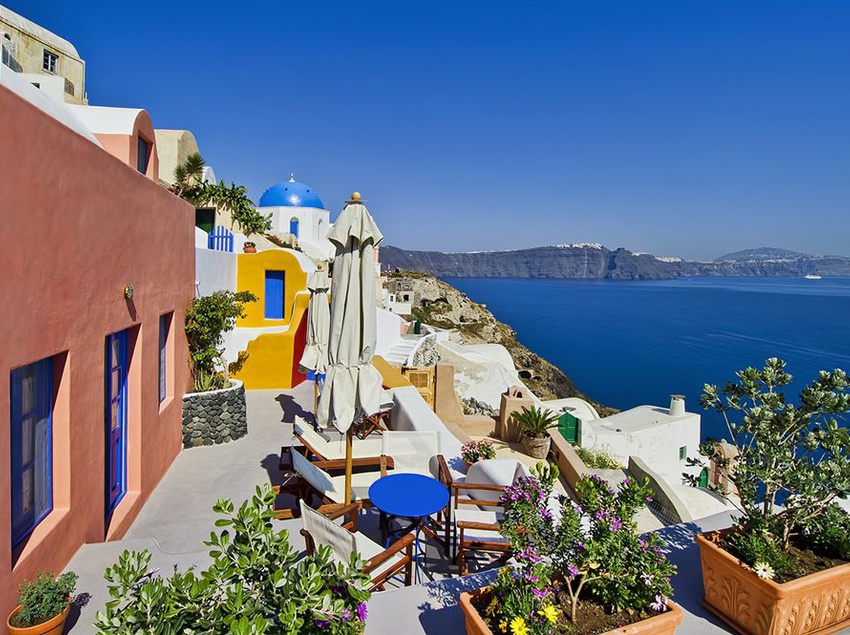Hotel Chroma Suites  | Oia | Santorini | Greece 3