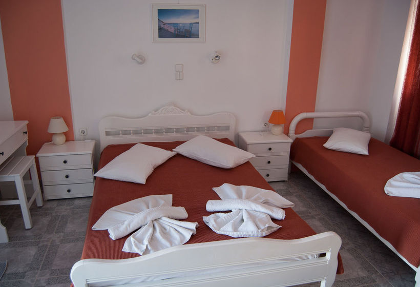 Hotel Villa Michalis  | Vlychada | Santorini | Greece 11