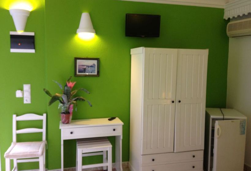 Hotel Villa Michalis  | Vlychada | Santorini | Greece 9