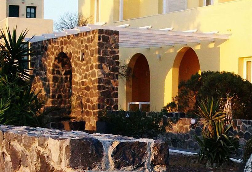 Hotel Zorbas  | Pyrgos Kallistis | Santorini | Greece 10