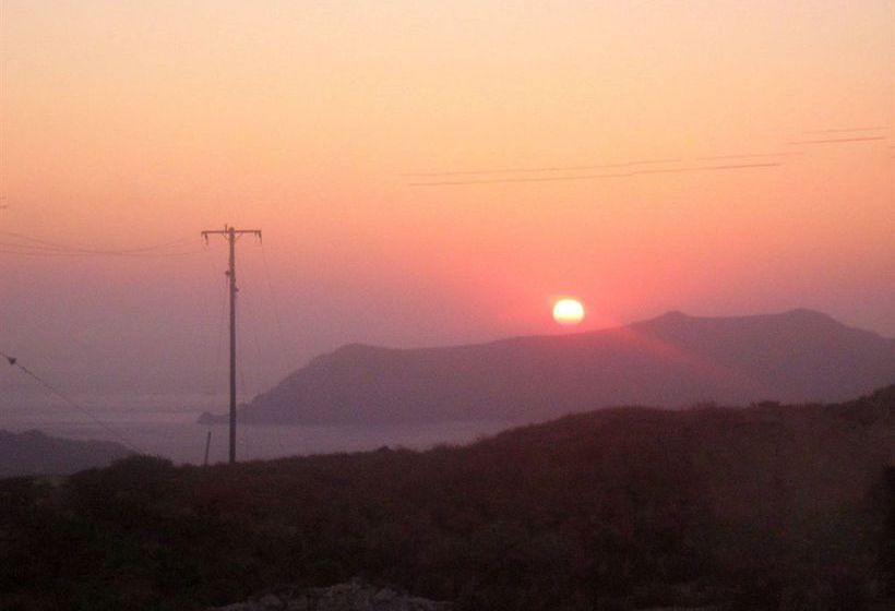 Hotel Zorbas  | Pyrgos Kallistis | Santorini | Greece 15