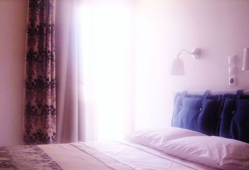 Hotel Zorbas  | Pyrgos Kallistis | Santorini | Greece 4