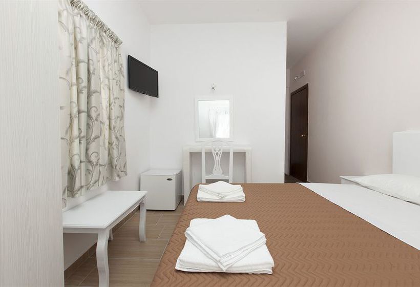 Hotel Olympic  | Karterados | Santorini | Greece 16