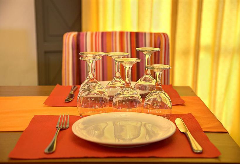 Hotel Olympic  | Karterados | Santorini | Greece 4