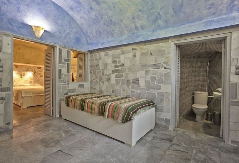 Saint Alexander Villas  | Messaria | Santorini | Greece 8