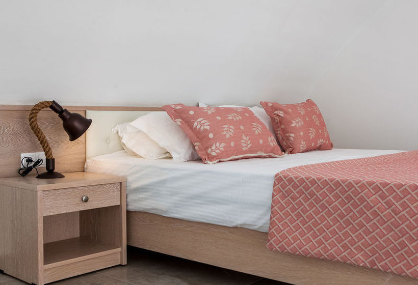 Hotel Aliter Suites  | Fira | Santorini | Greece 7