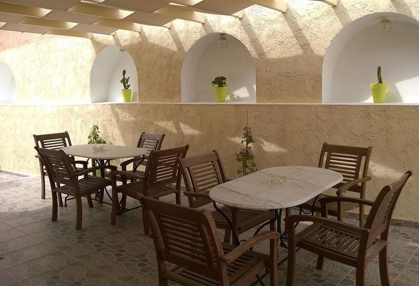 Hotel Anemomilos Suites  | Fira | Santorini | Greece 11