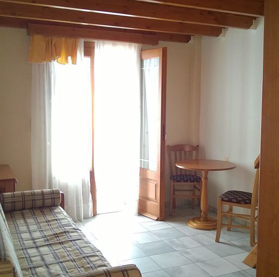 Hotel Anemomilos Suites  | Fira | Santorini | Greece 18