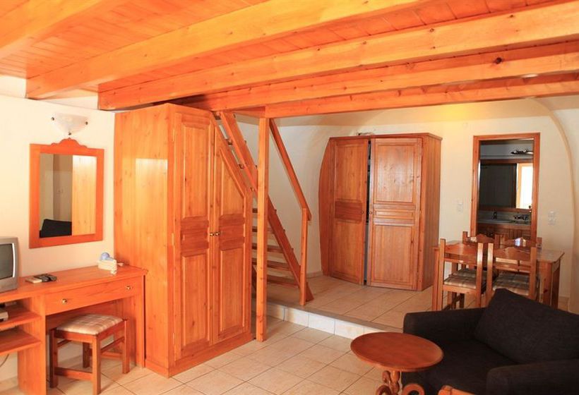 Hotel Anemomilos Suites  | Fira | Santorini | Greece 7