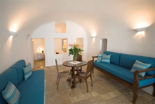 Hotel Pantelia Suites  | Fira | Santorini | Greece 10