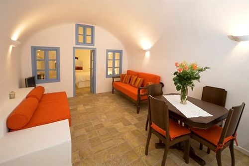 Hotel Pantelia Suites  | Fira | Santorini | Greece 11