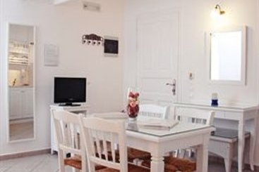 Reverie Apartments  | Firostefani | Santorini | Greece 16