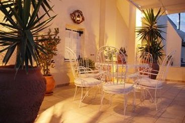 Reverie Apartments  | Firostefani | Santorini | Greece 20