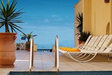 Reverie Apartments  | Firostefani | Santorini | Greece 7