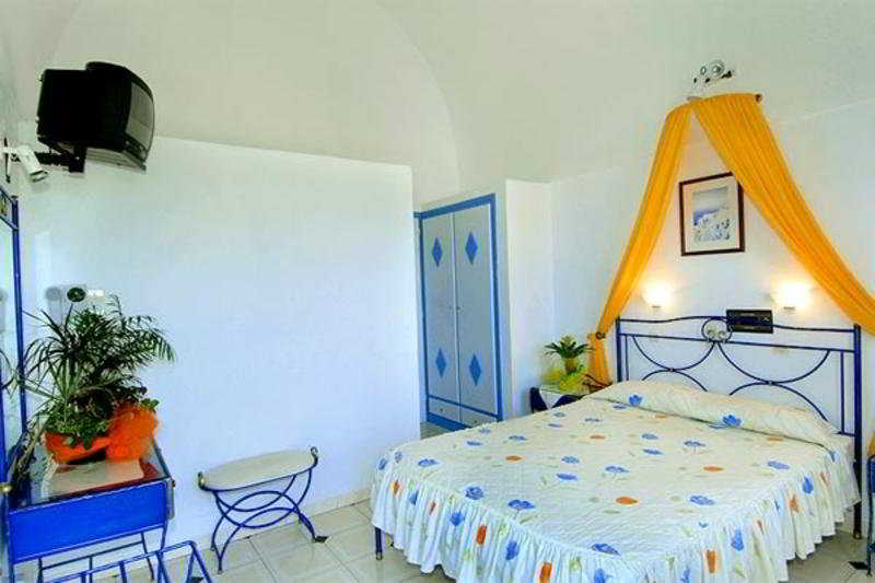 Hotel Blue Sky Villa  | Fira | Santorini | Greece 11