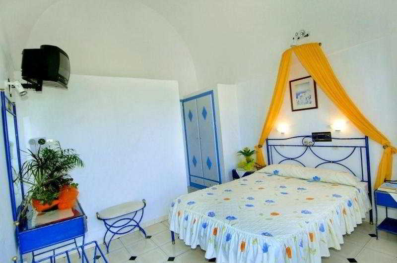 Hotel Blue Sky Villa  | Fira | Santorini | Greece 13