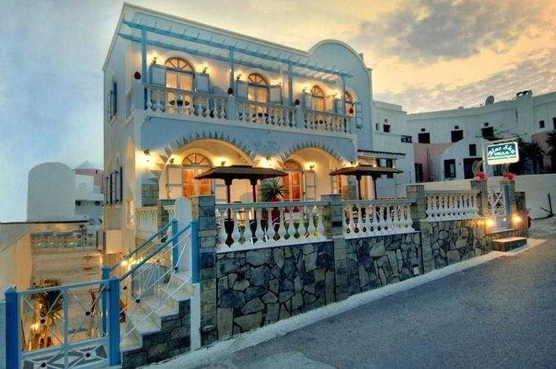Hotel Blue Sky Villa  | Fira | Santorini | Greece 17