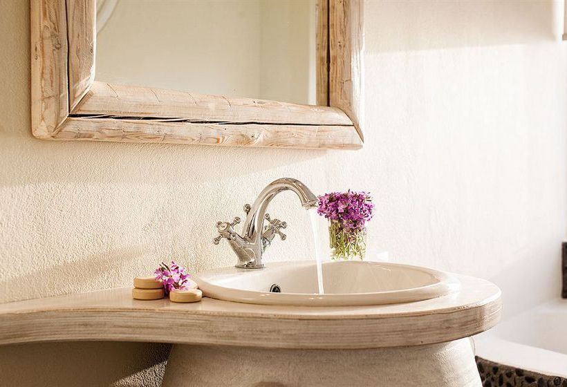 Hotel Athermi Suites  | Megalochori | Santorini | Greece 4