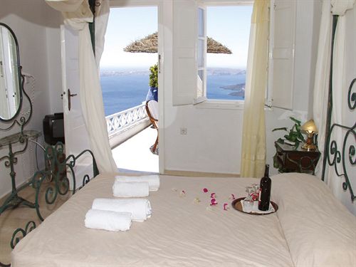 Nomikos Villas  | Firostefani | Santorini | Greece 15