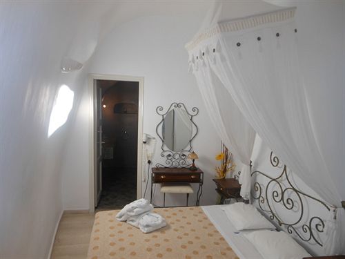 Nomikos Villas  | Firostefani | Santorini | Greece 19