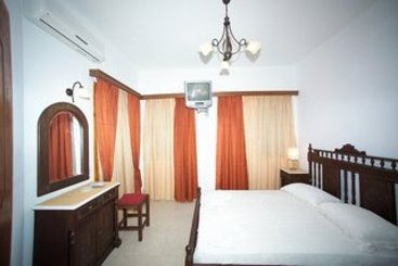 Apartamentos Kelenis  | Karterados | Santorini | Greece 1