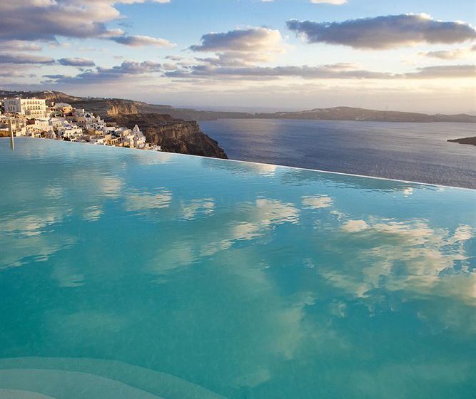 Hotel Cosmopolitan Suites  | Fira | Santorini | Greece 12