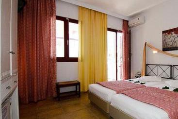 Kallisti Villas  | Fira | Santorini | Greece 6